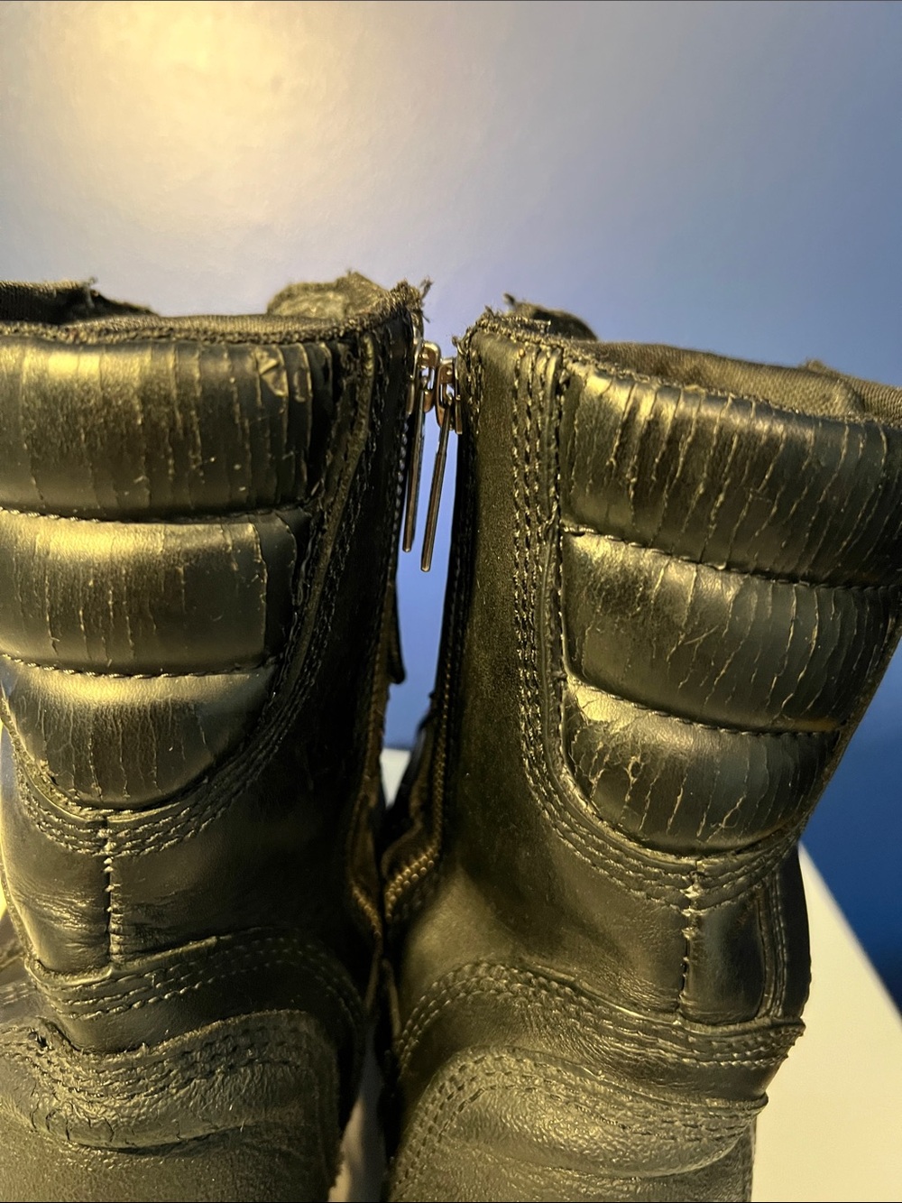 Harley-Davidson Black Leather Lace-Up Riding Boots with Metal Accents - Picture 6 of 8